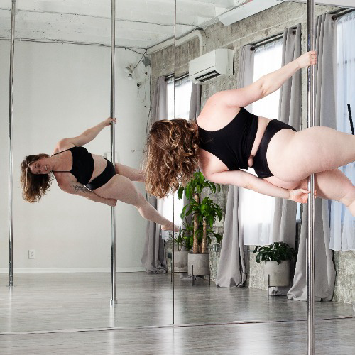 5 Pole Dance Combos with Ballerina („Pole Inversions“ online classes) 