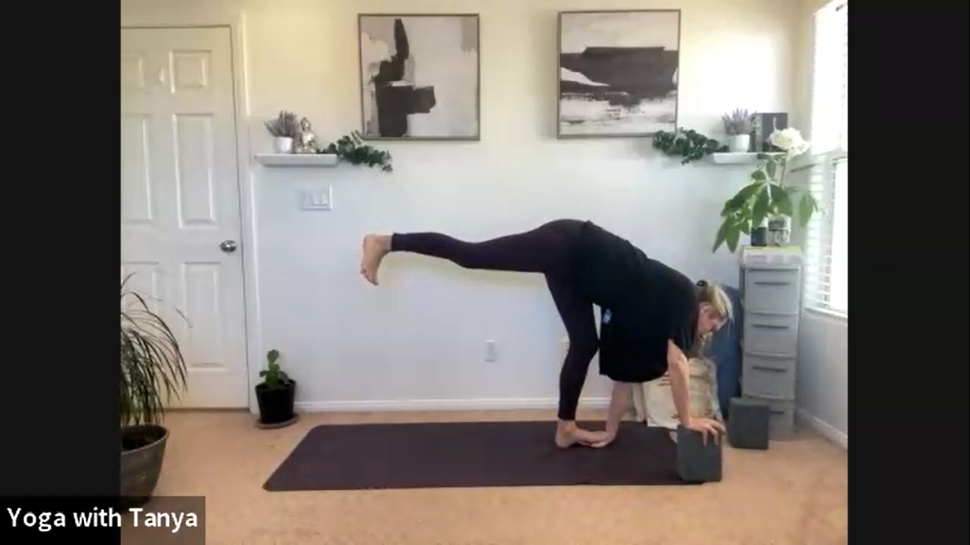 108 Yoga Road - Pose 2 : Shoulder Stretch - Side 💕 Love