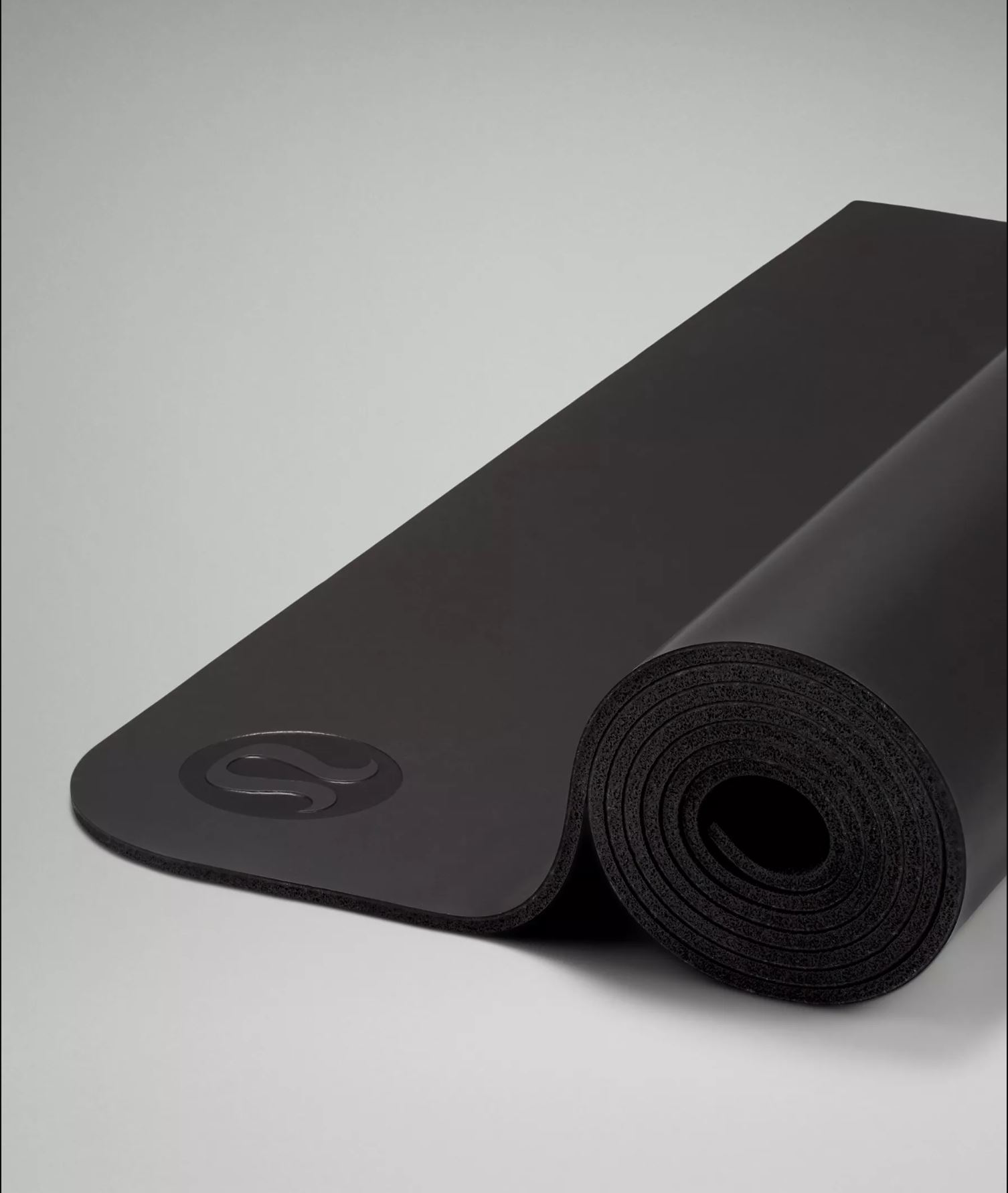 5mm Lululemon Yoga Mat (Black)